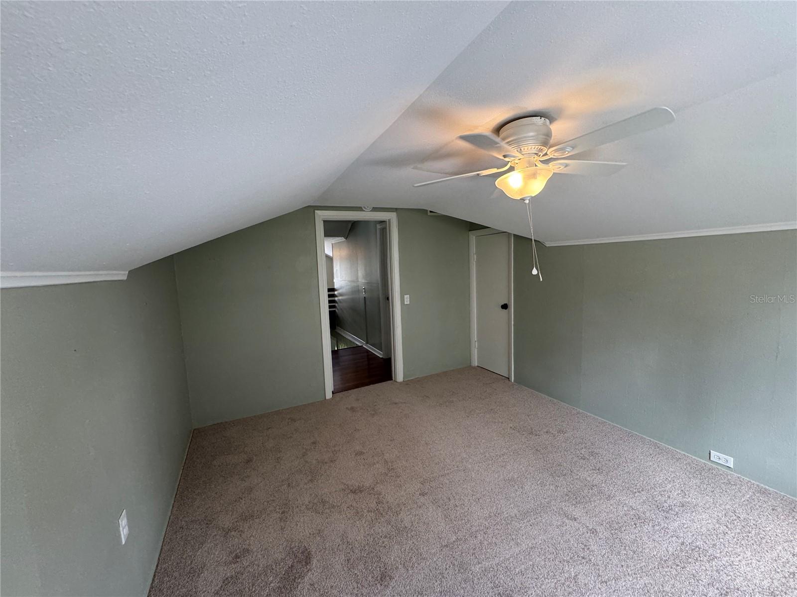 Image 25 of 43 For 561 Minneola Avenue