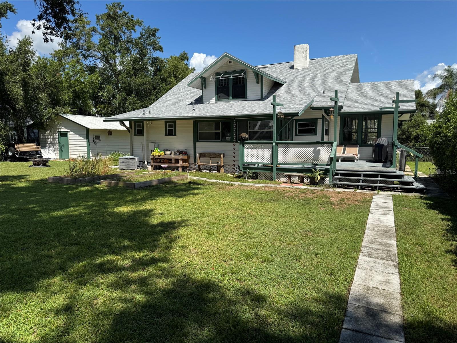 Image 29 of 43 For 561 Minneola Avenue