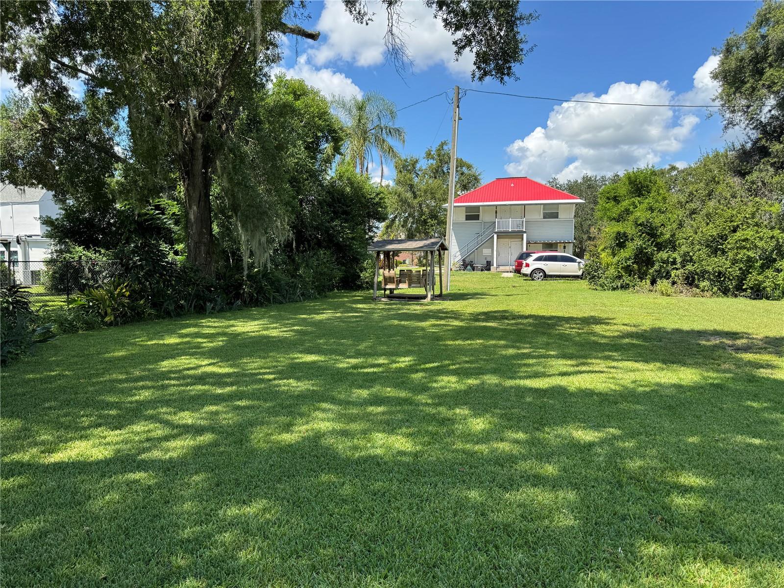 Image 32 of 43 For 561 Minneola Avenue