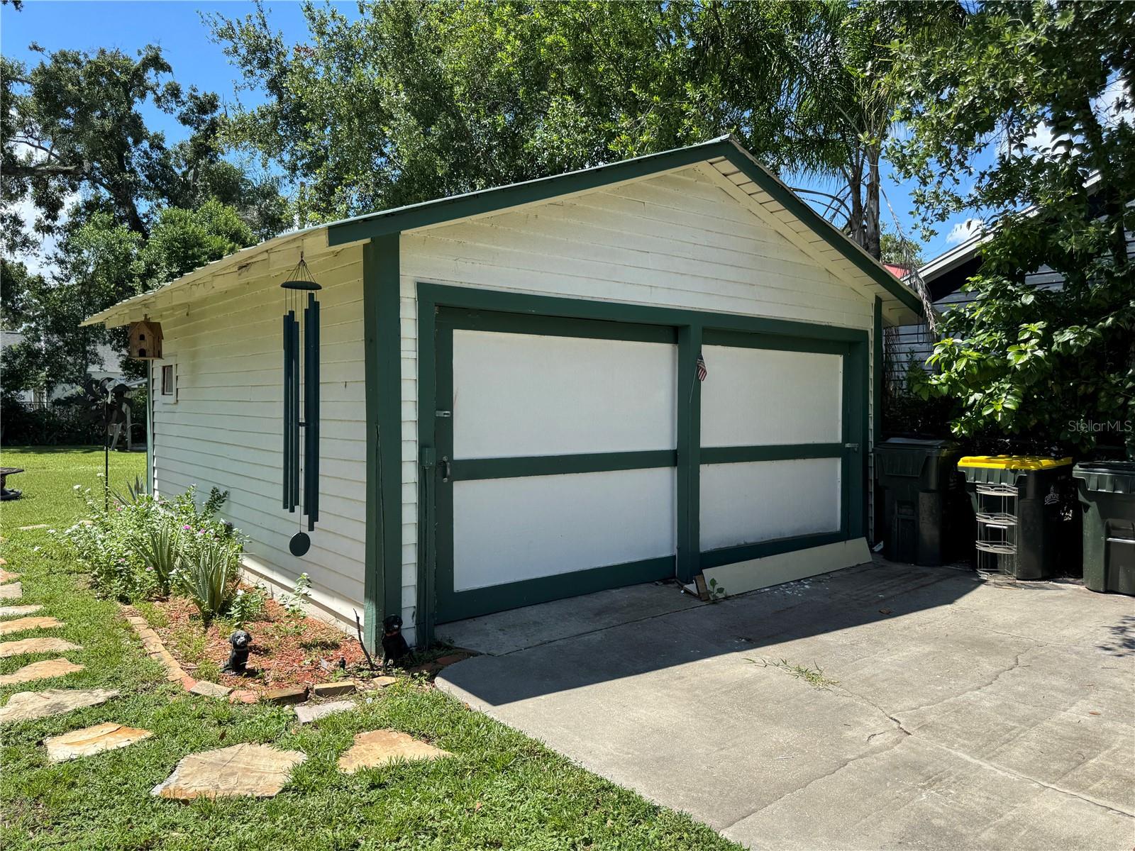 Image 4 of 43 For 561 Minneola Avenue