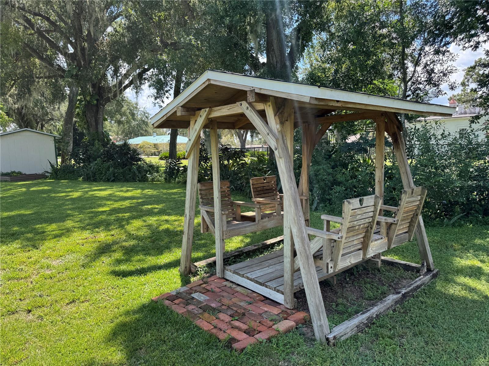 Image 5 of 43 For 561 Minneola Avenue