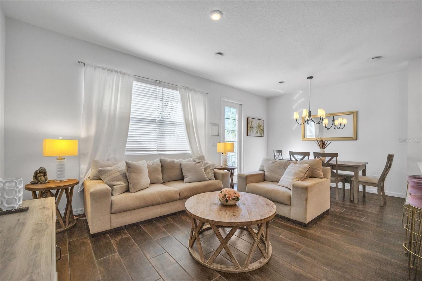 Image 11 of 36 For 823 Longboat Drive
