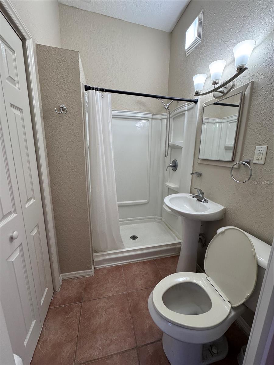 Image 7 of 48 For 114 Tuscawilla Avenue