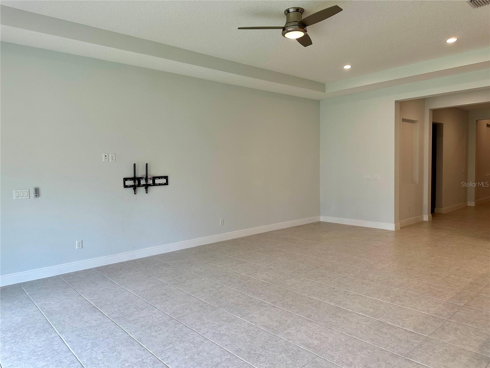 Image 3 of 27 For 8313 Topsail Place