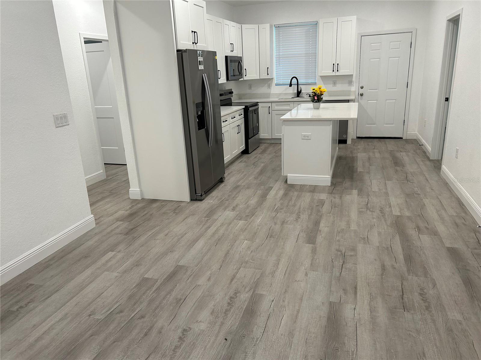 Image 47 of 53 For 2451 18th Street