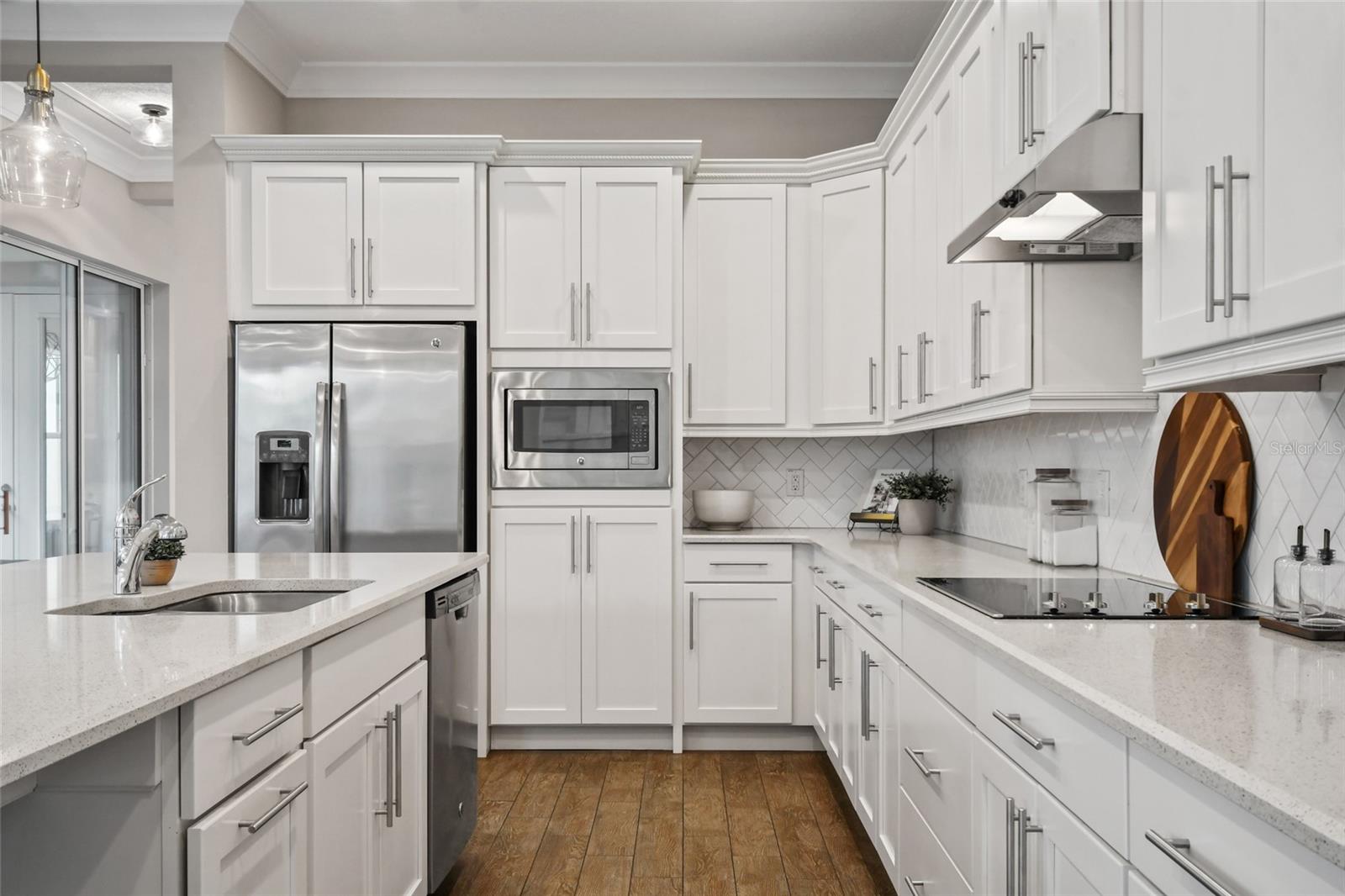 Image 18 of 52 For 9064 Merrifield Street