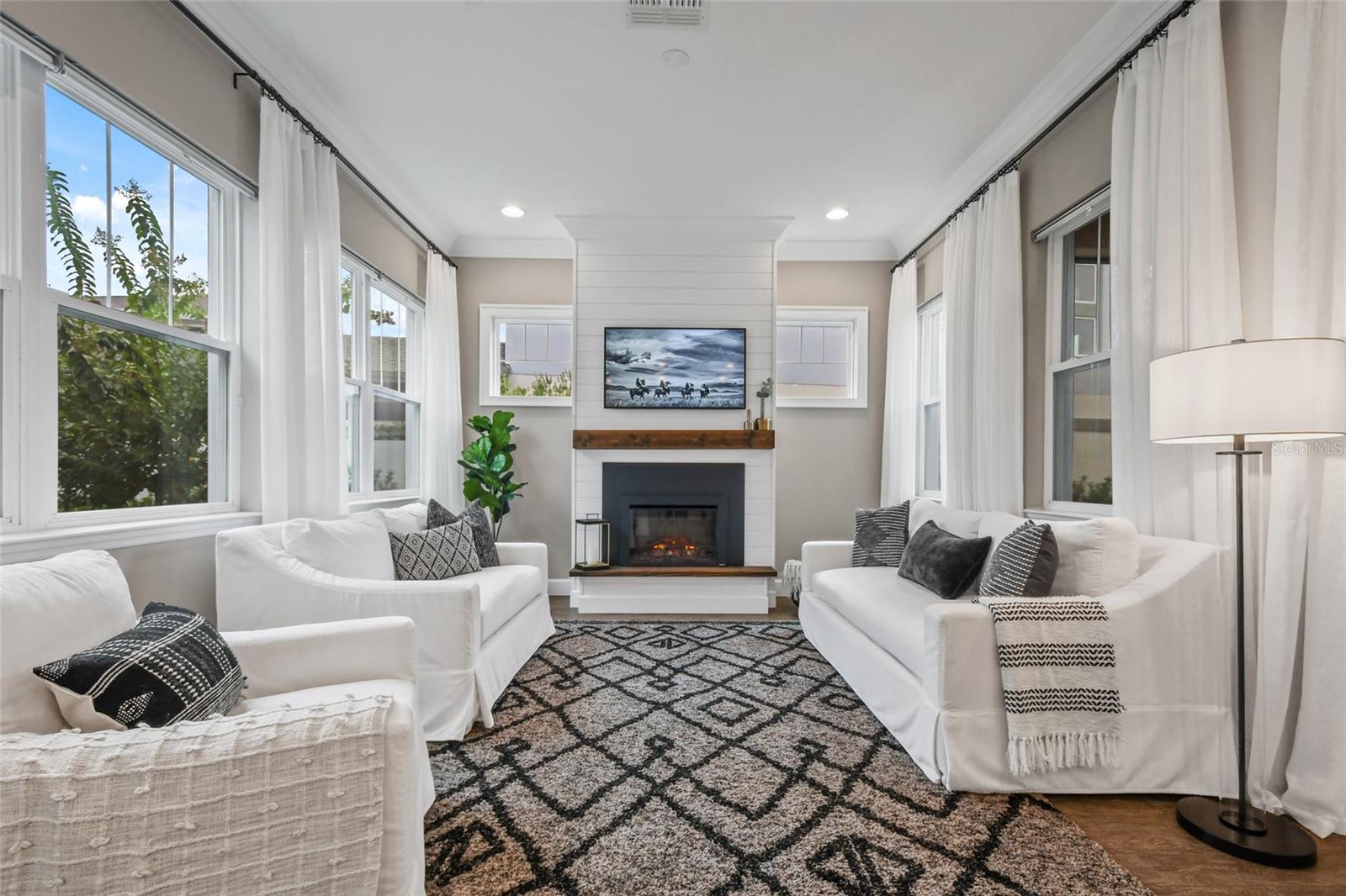 Image 22 of 52 For 9064 Merrifield Street