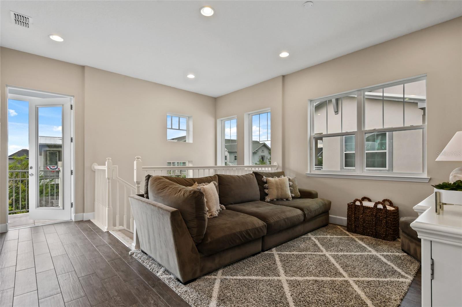 Image 30 of 52 For 9064 Merrifield Street
