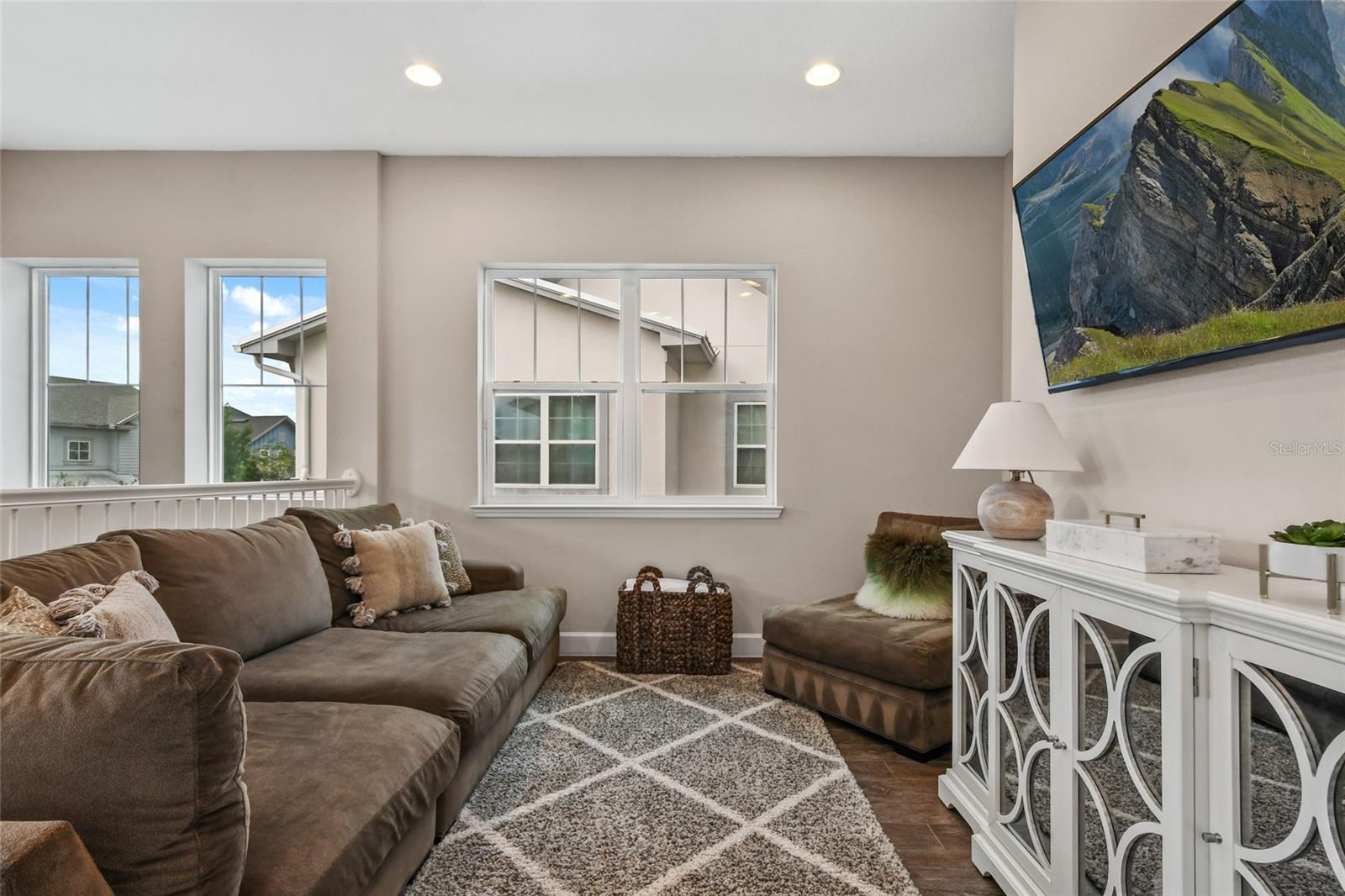 Image 31 of 52 For 9064 Merrifield Street