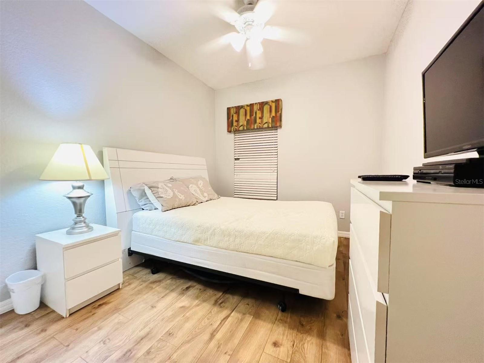 Image 17 of 37 For 2356 Caravelle Circle