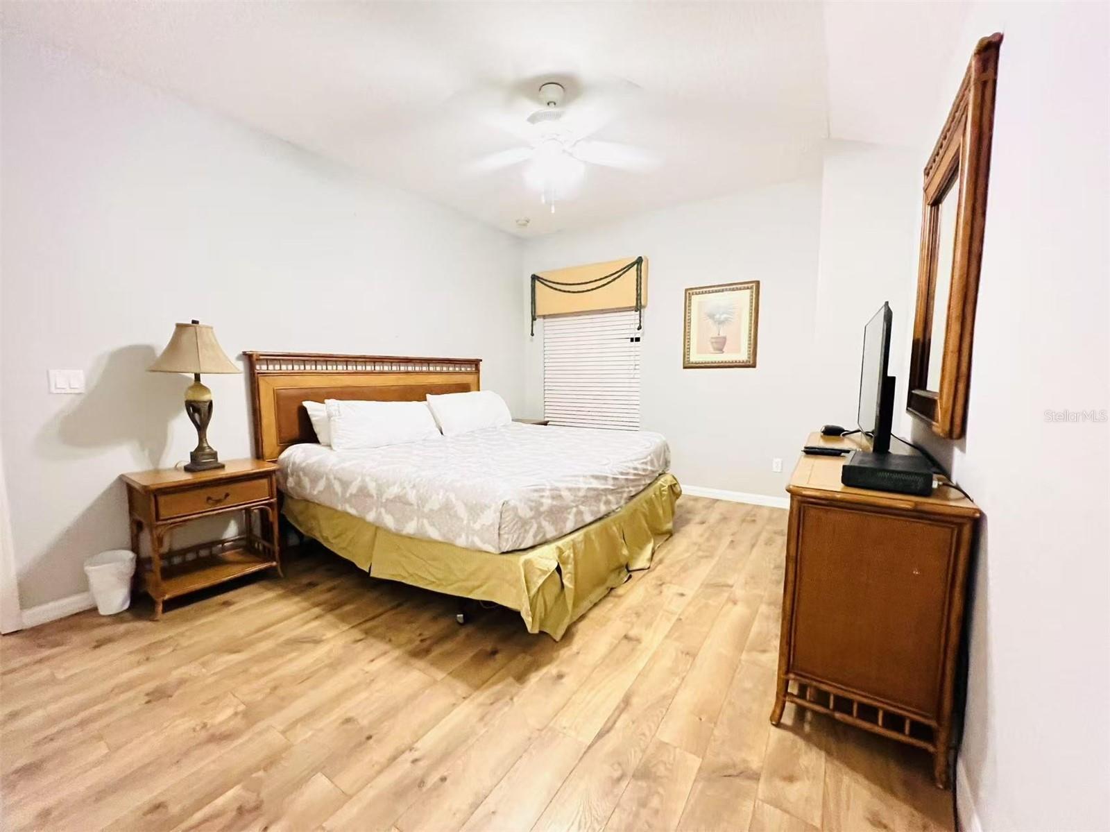 Image 18 of 37 For 2356 Caravelle Circle
