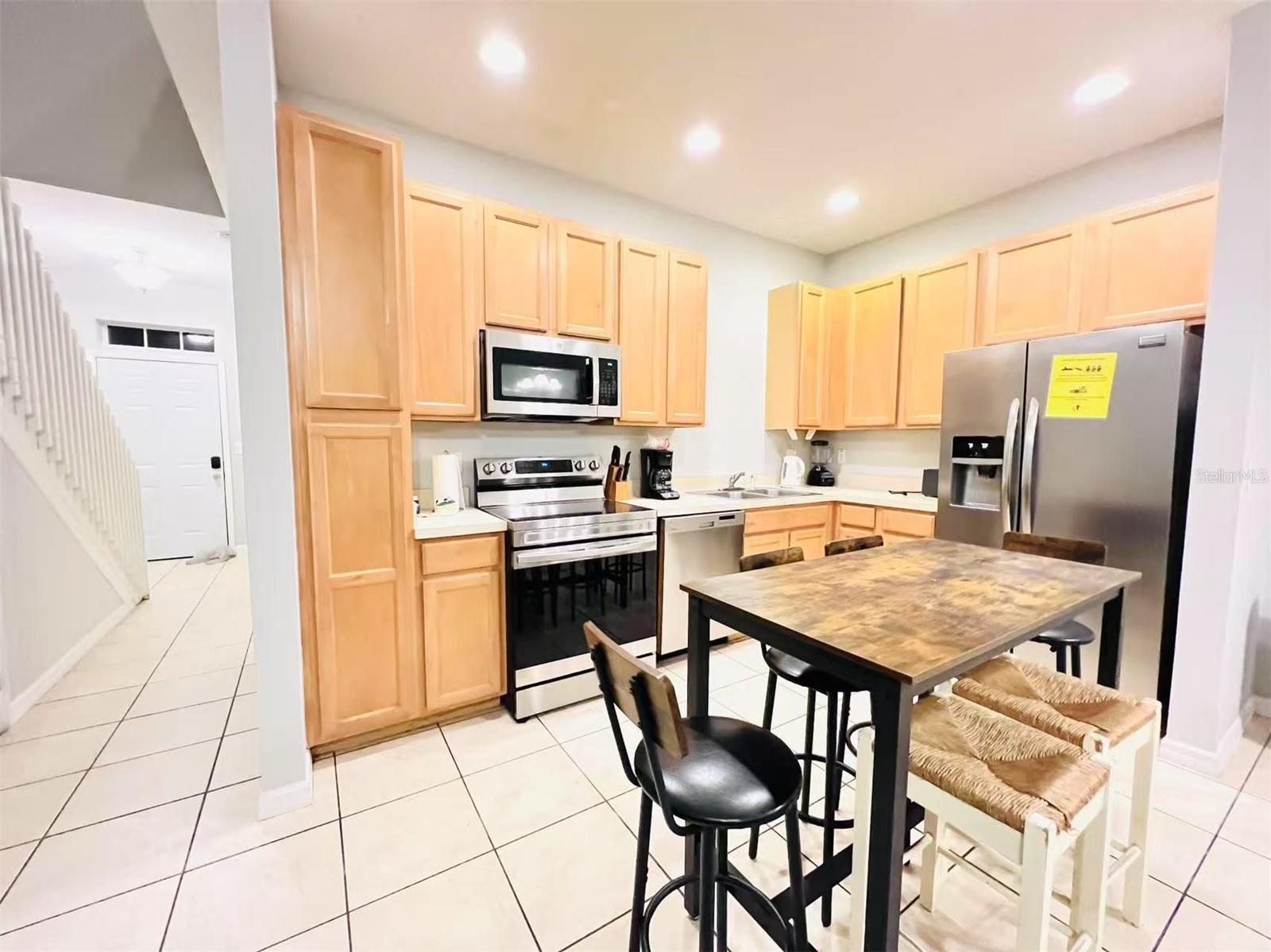 Image 4 of 37 For 2356 Caravelle Circle