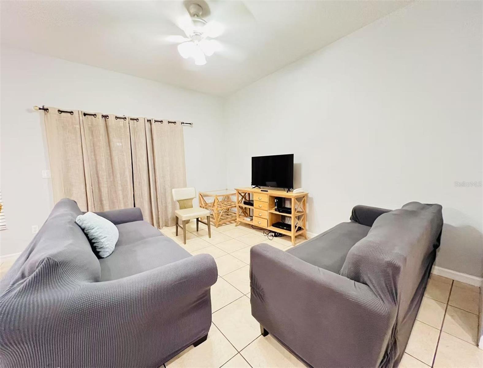Image 5 of 37 For 2356 Caravelle Circle