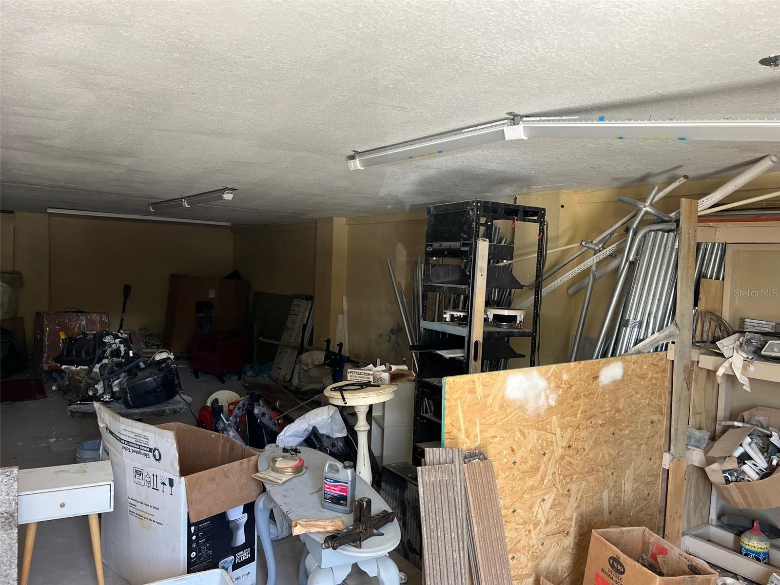 Image 4 of 6 For 6011 Old Winter Garden Road