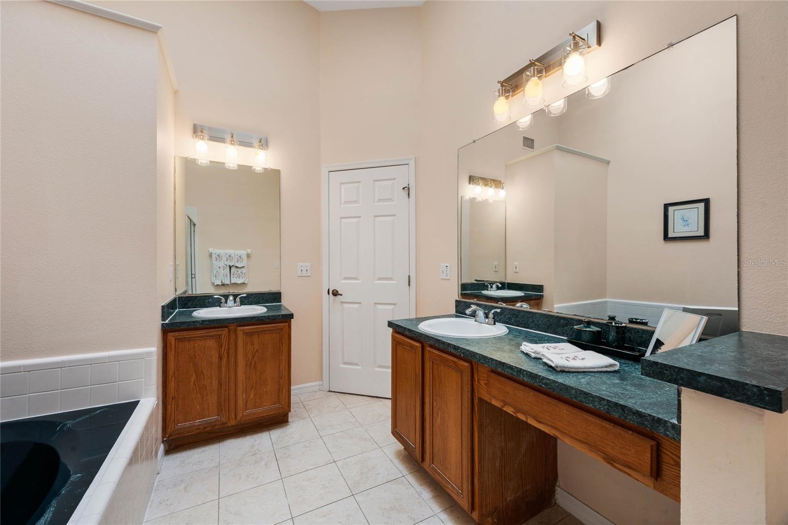 Image 11 of 35 For 408 Lexingdale Drive