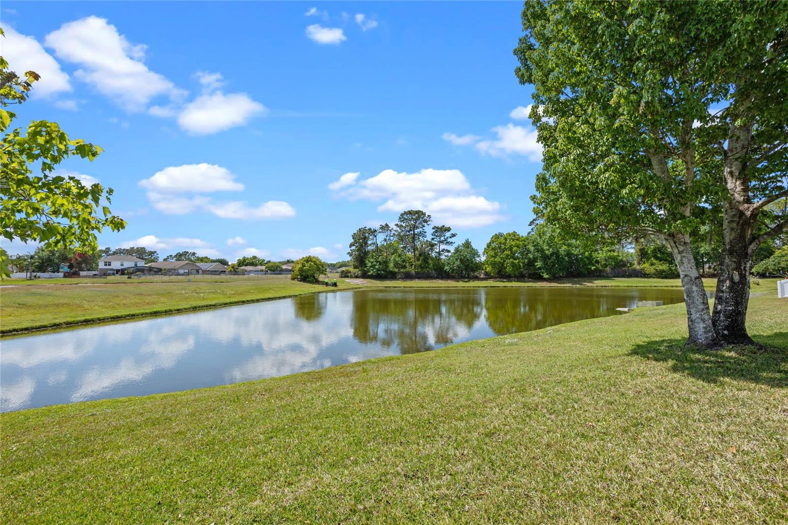 Image 21 of 35 For 408 Lexingdale Drive