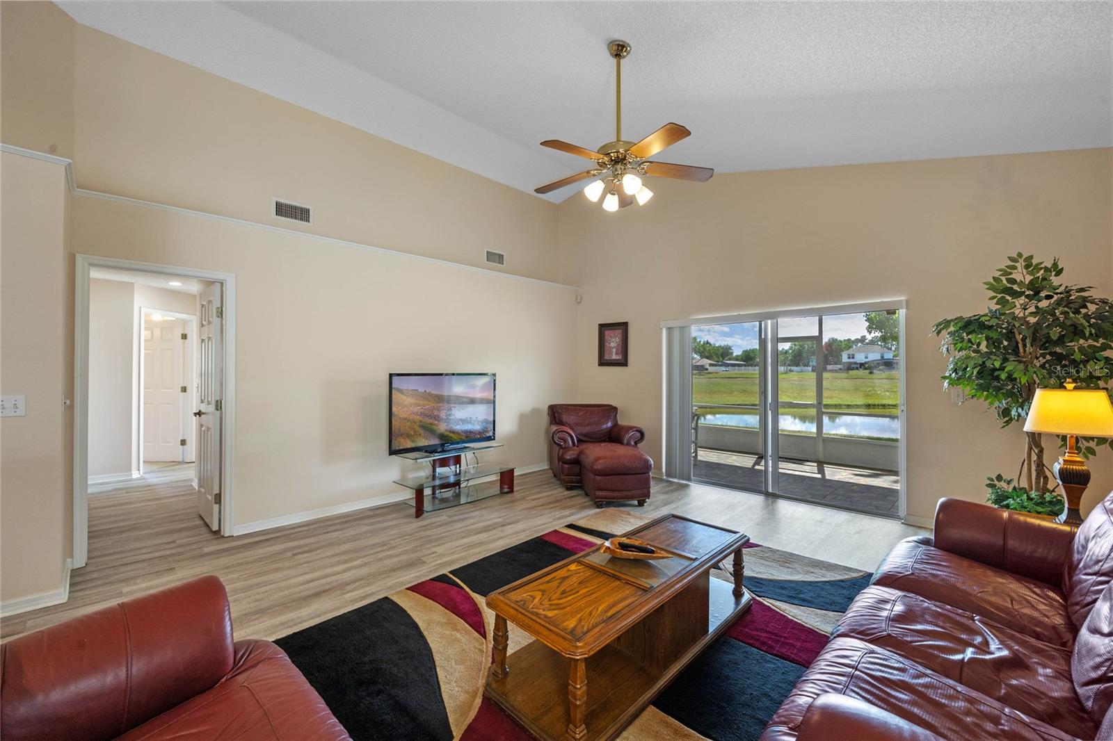 Image 9 of 35 For 408 Lexingdale Drive