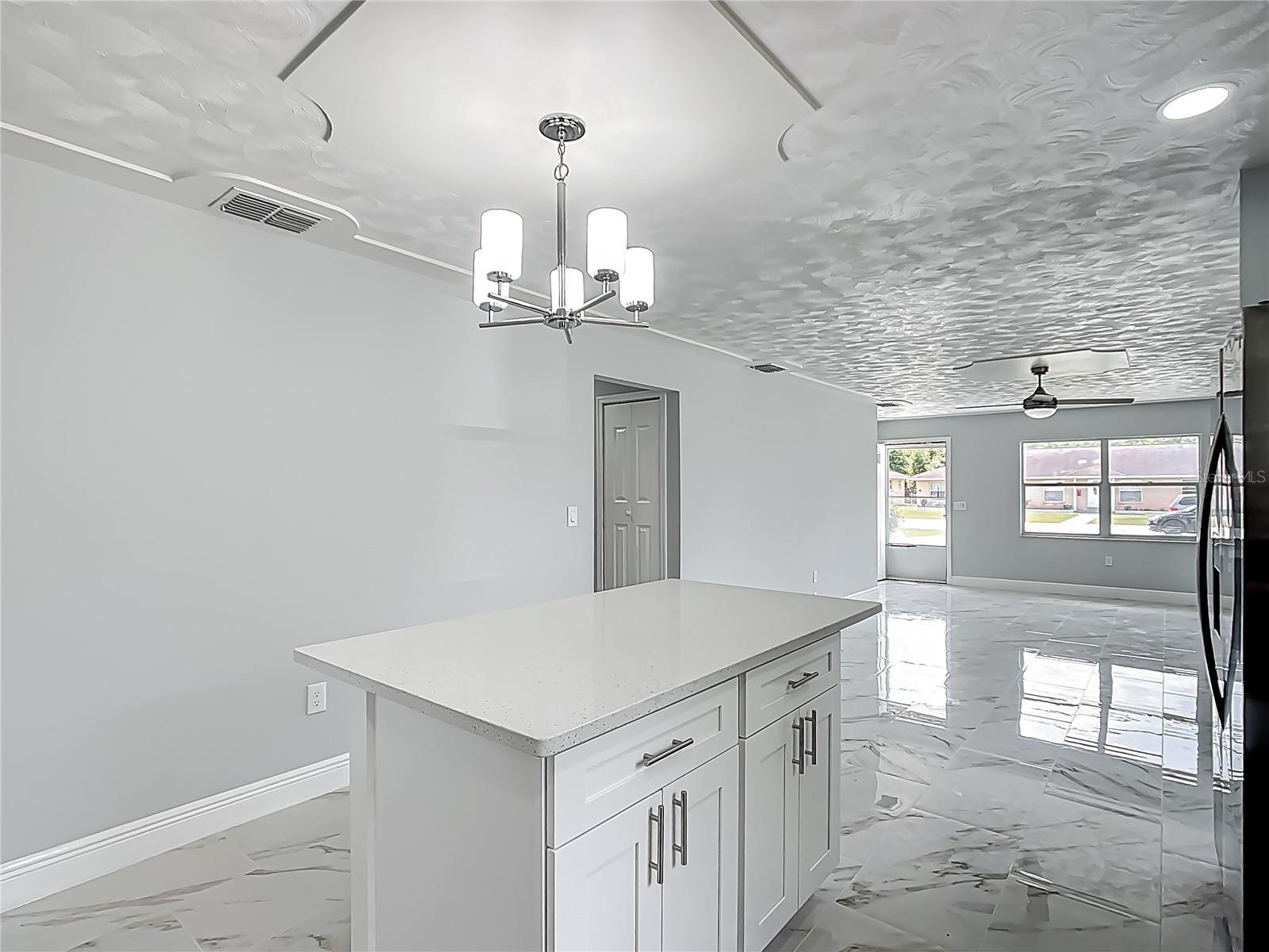 Image 10 of 29 For 123 Shenandoah Avenue