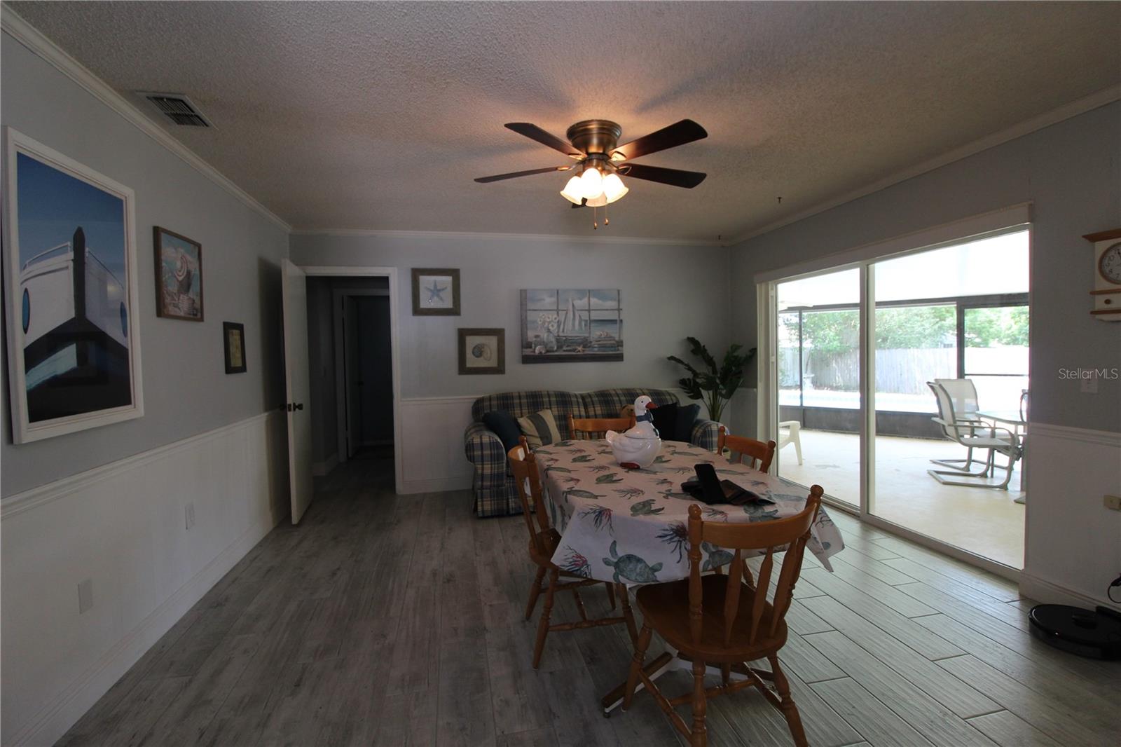Image 10 of 28 For 1041 Manchester Circle