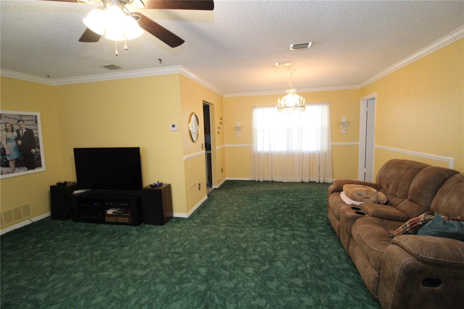 Image 17 of 28 For 1041 Manchester Circle