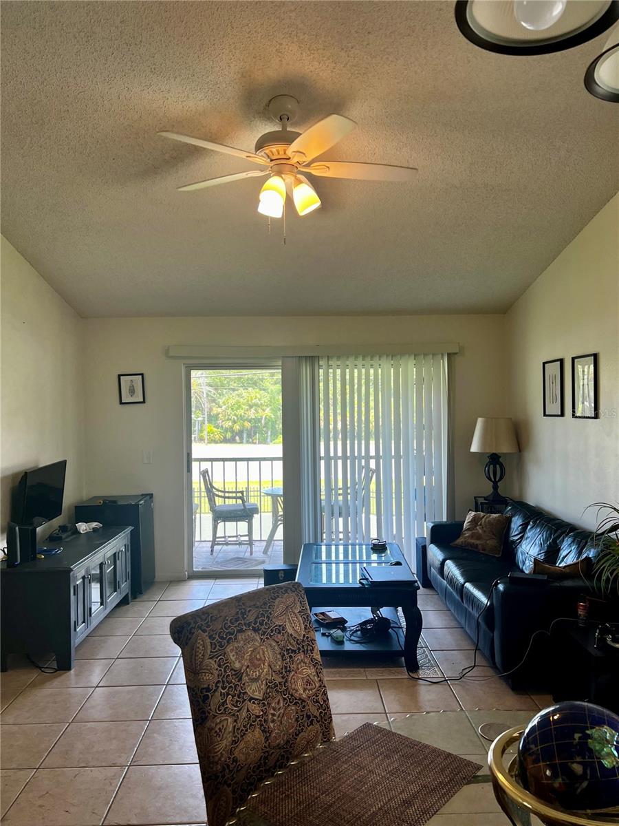Image 3 of 21 For 4400 White Pine Avenue 70-4