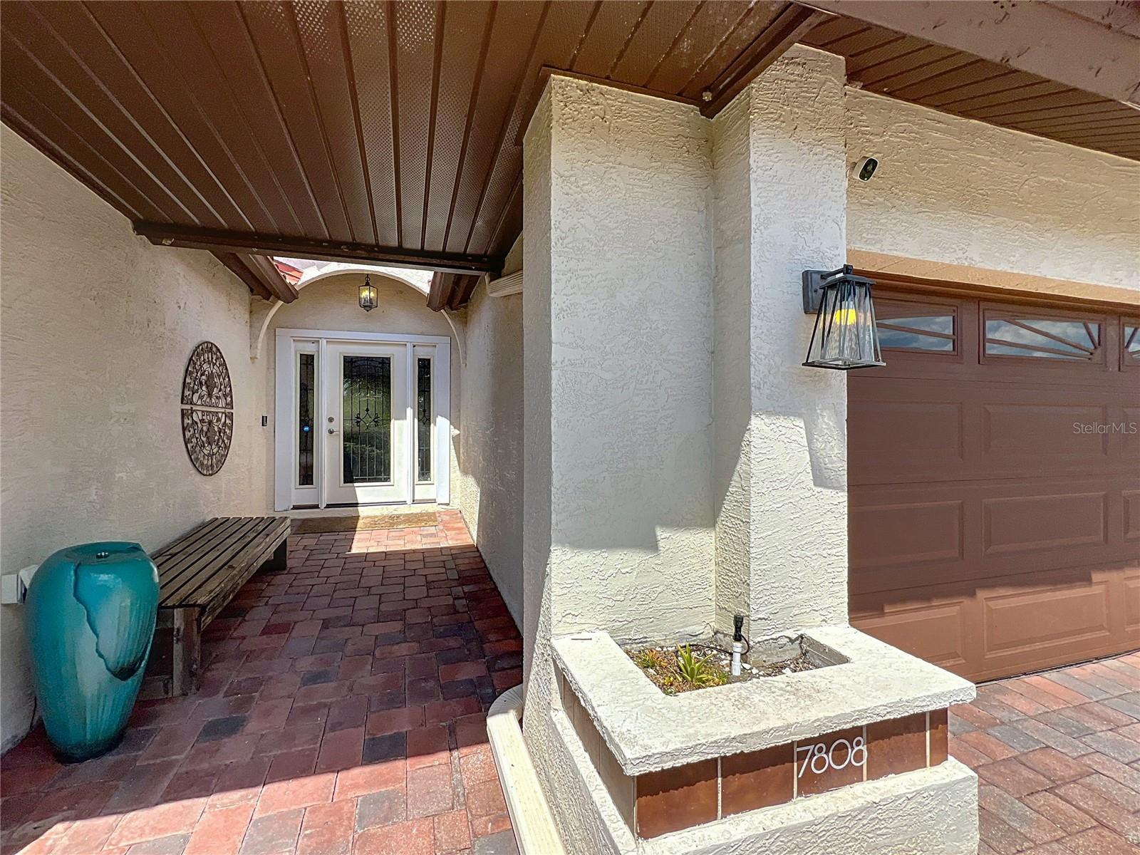 Image 4 of 75 For 7808 The Esplanade Court