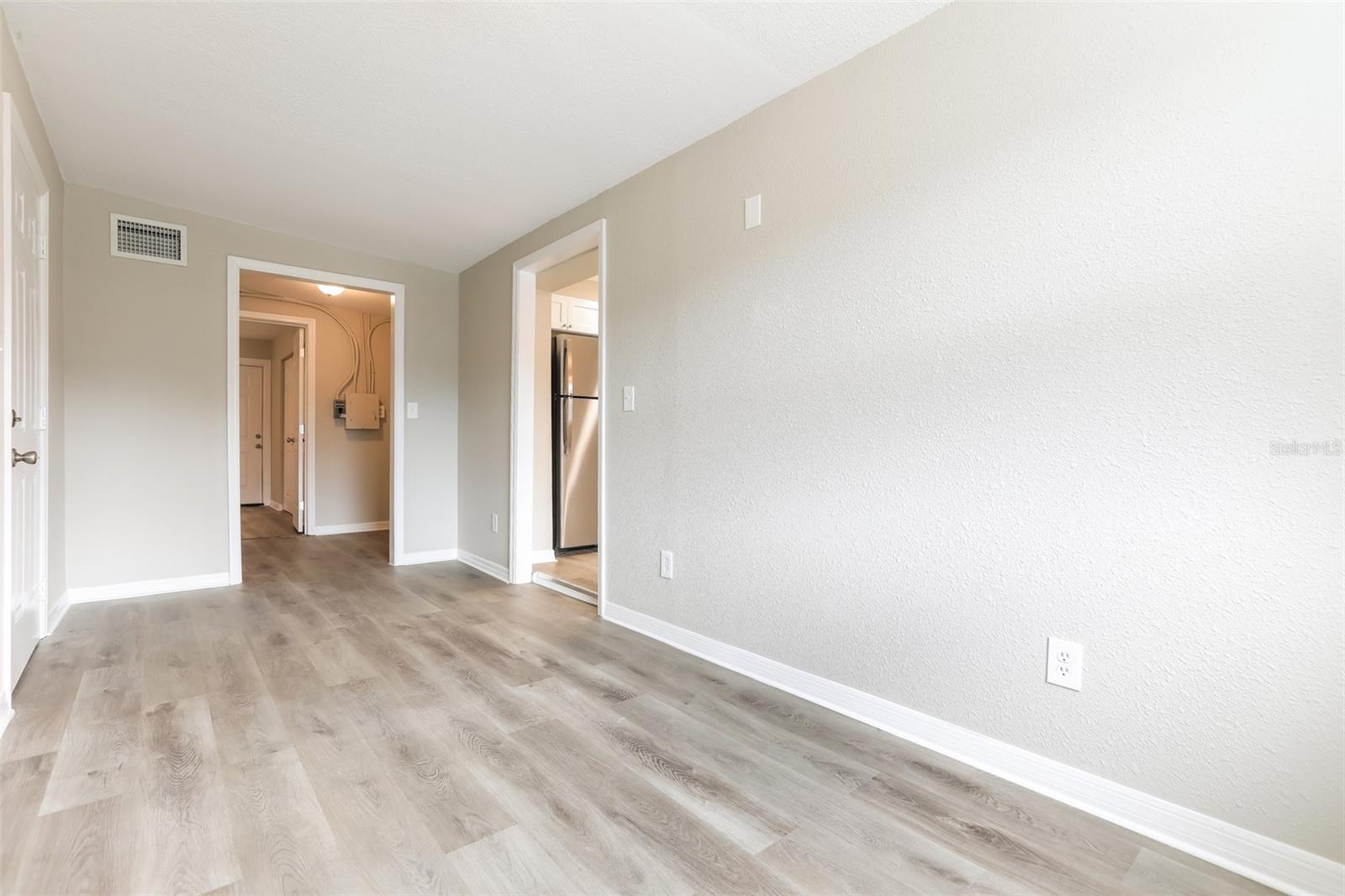 Image 13 of 16 For 3929 Chaucer Lane