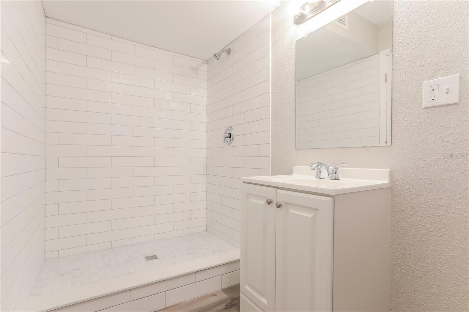Image 15 of 16 For 3929 Chaucer Lane