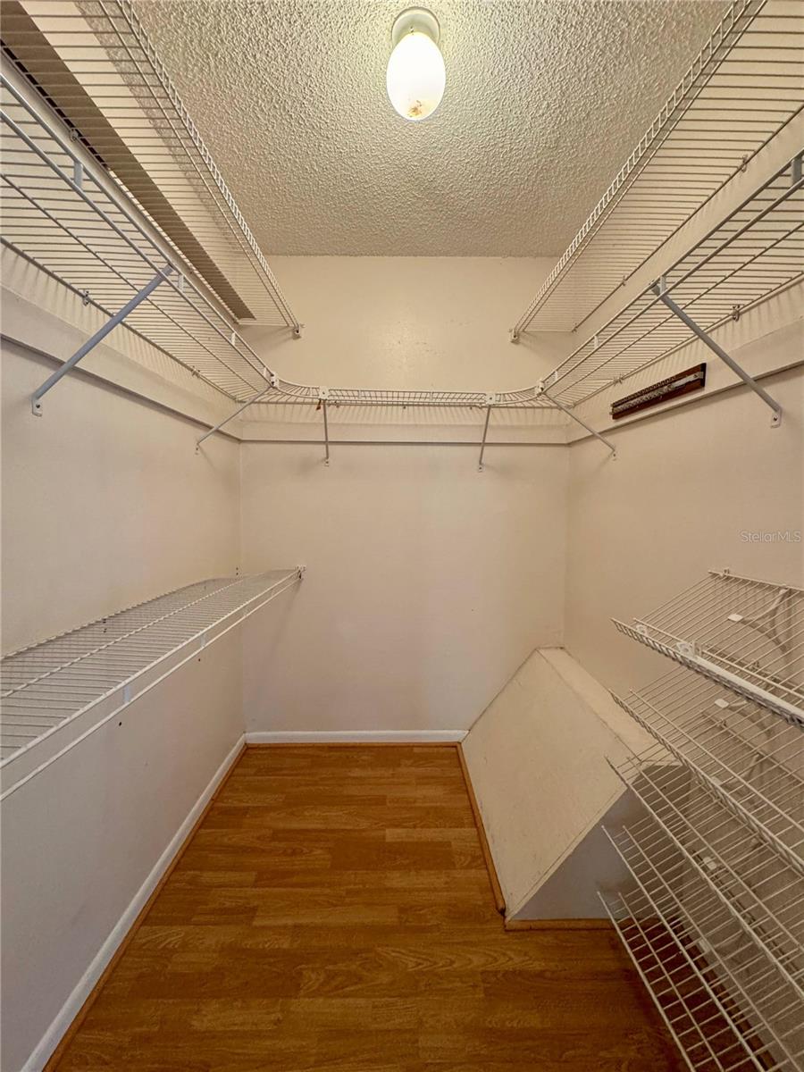 Image 12 of 23 For 4154 Pinebark Avenue