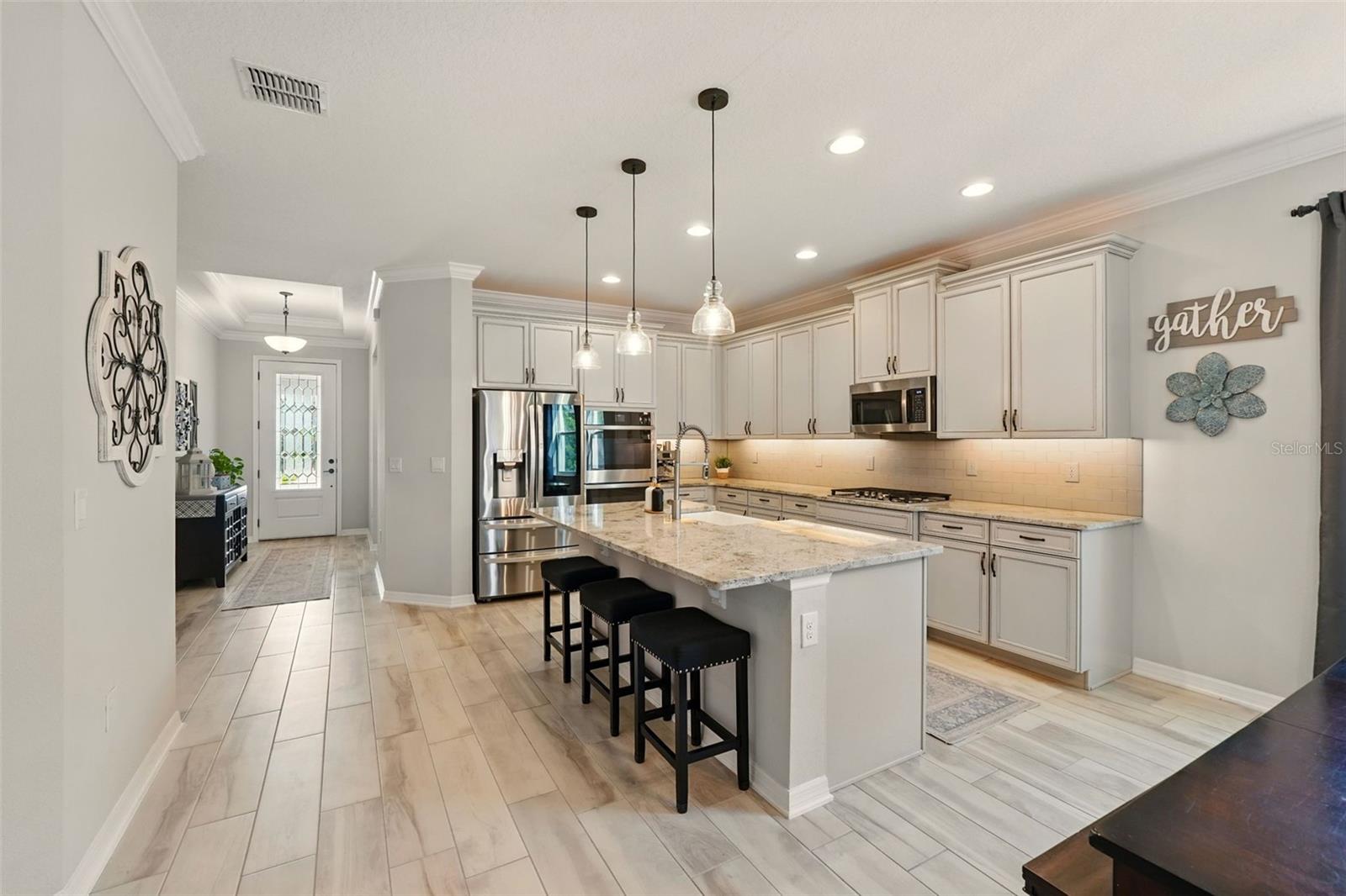 Image 16 of 75 For 13202 Spring Grove Way