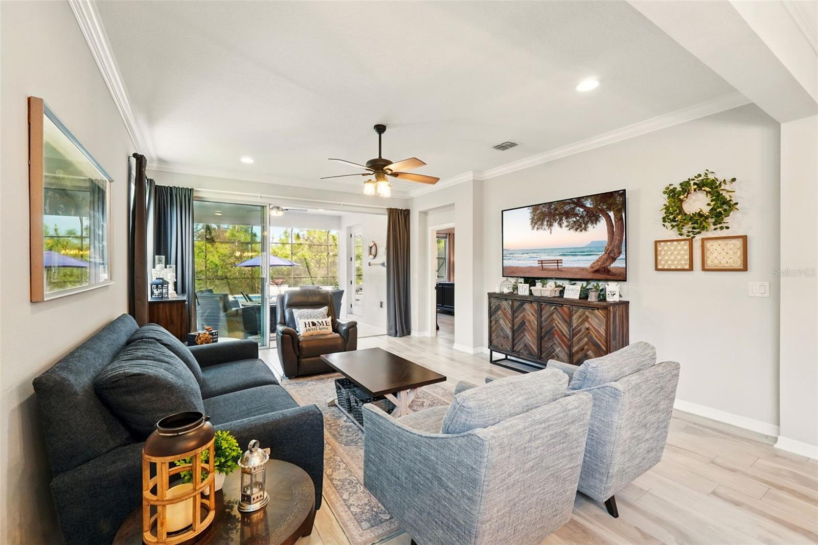 Image 26 of 75 For 13202 Spring Grove Way