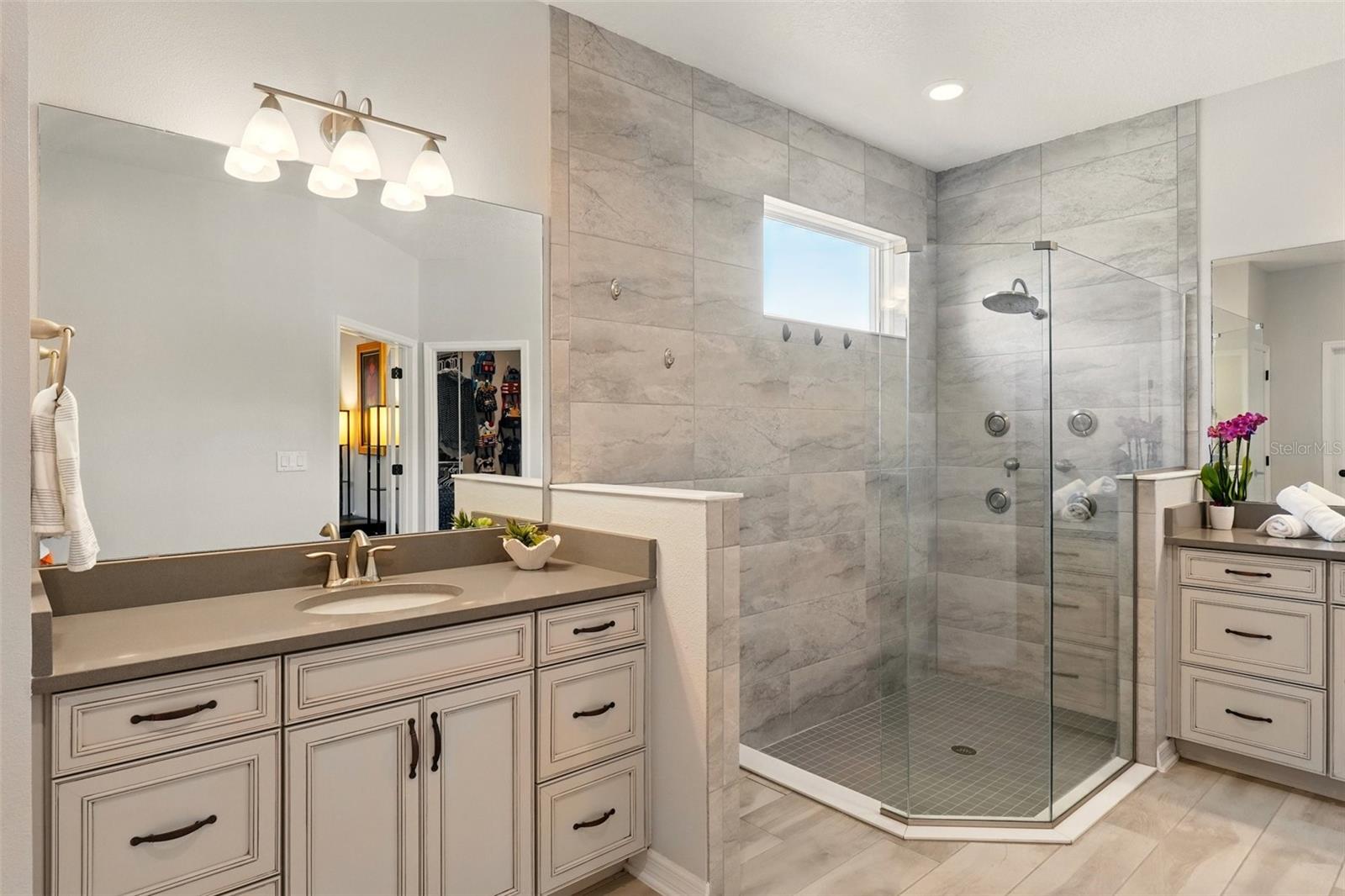 Image 32 of 75 For 13202 Spring Grove Way