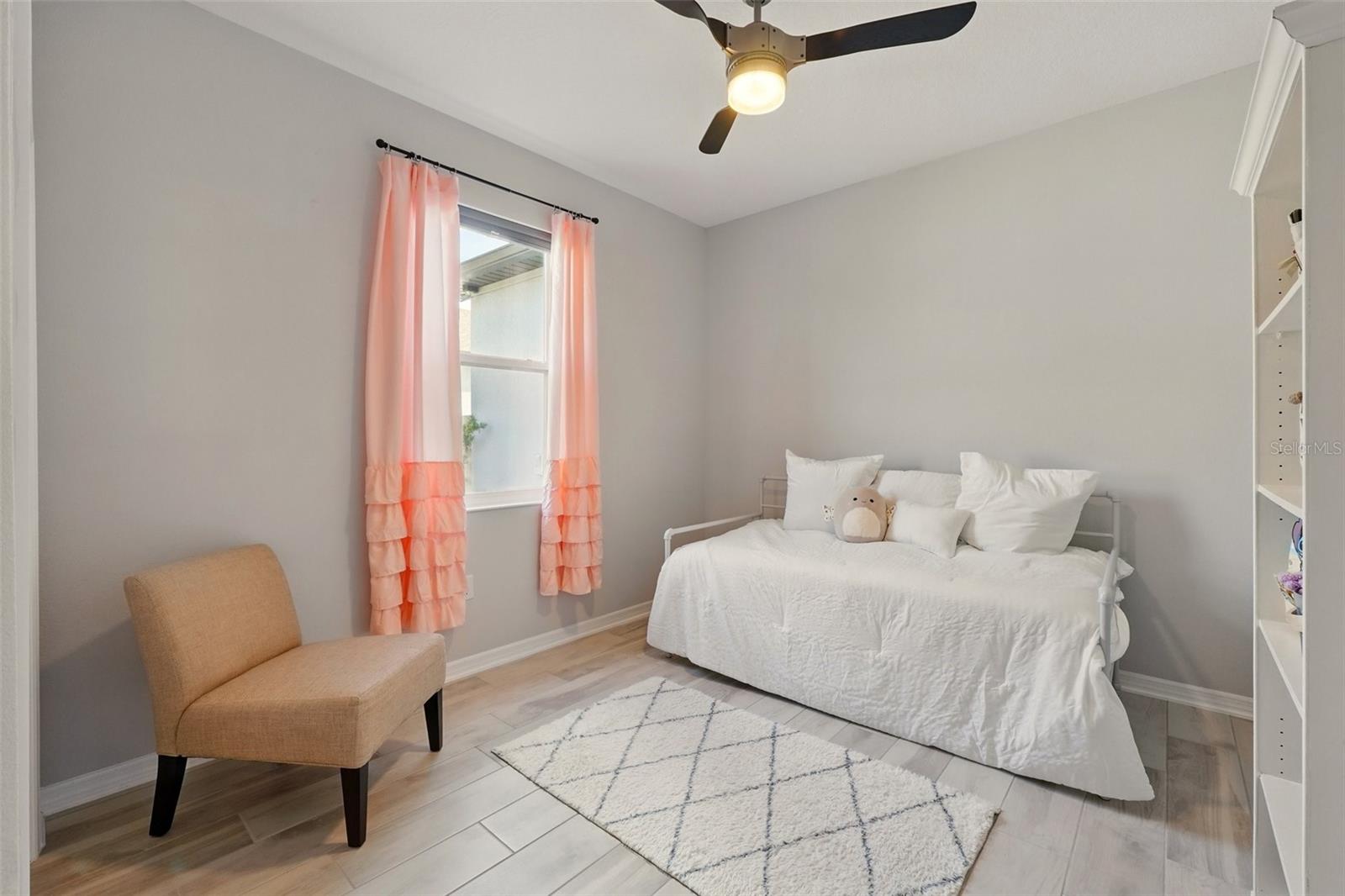 Image 37 of 75 For 13202 Spring Grove Way