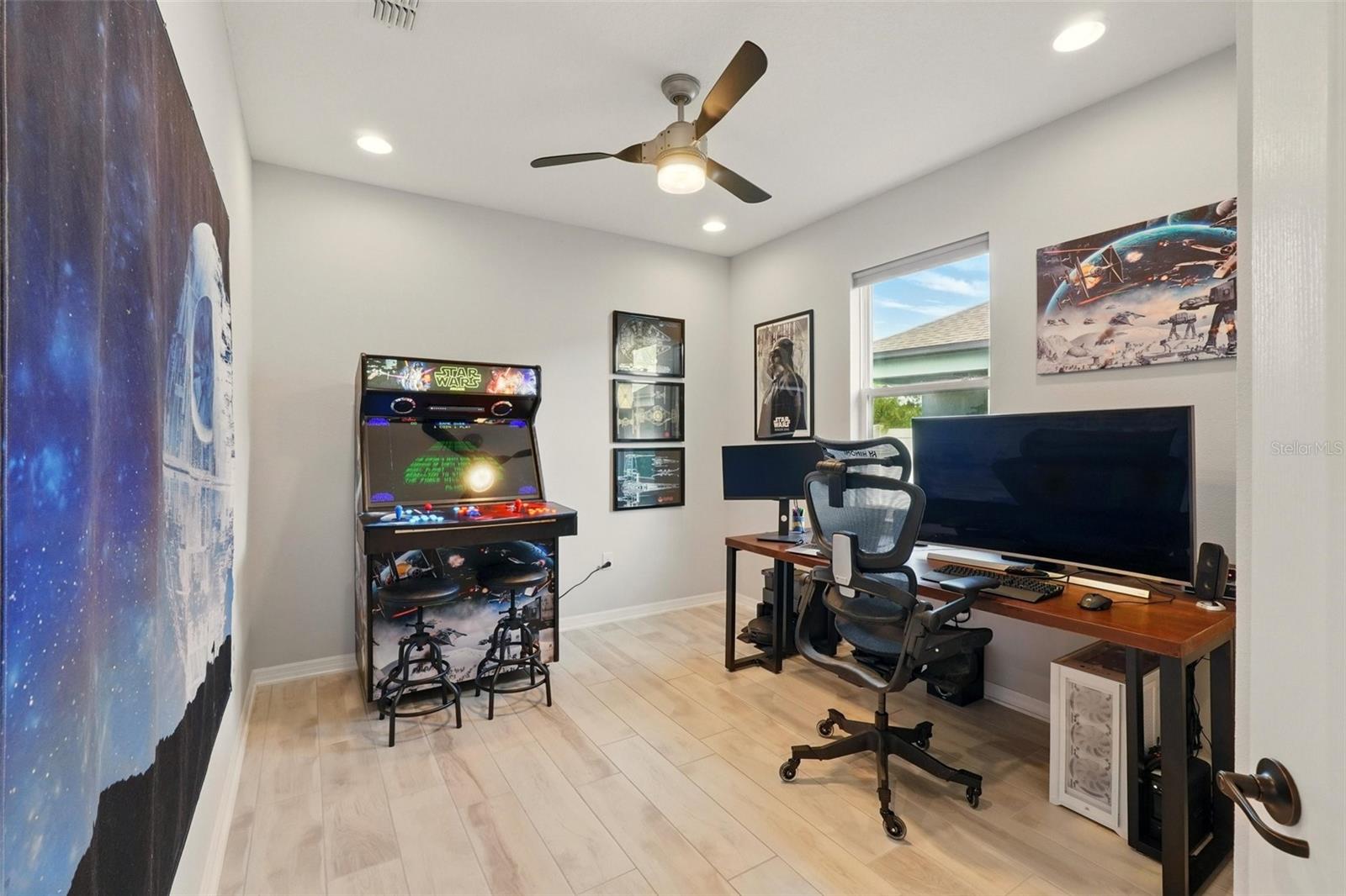 Image 38 of 75 For 13202 Spring Grove Way