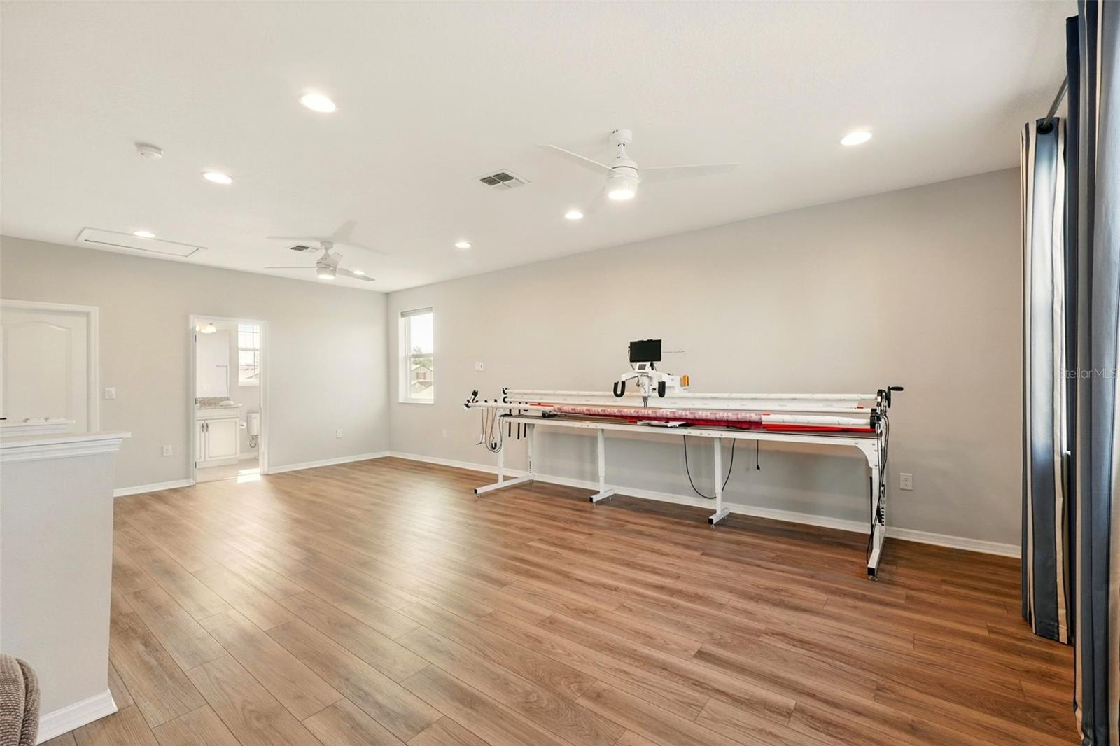 Image 40 of 75 For 13202 Spring Grove Way