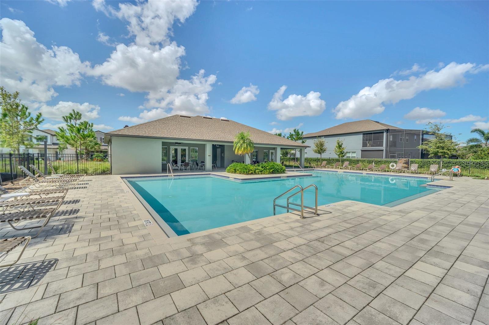 Image 70 of 75 For 13202 Spring Grove Way