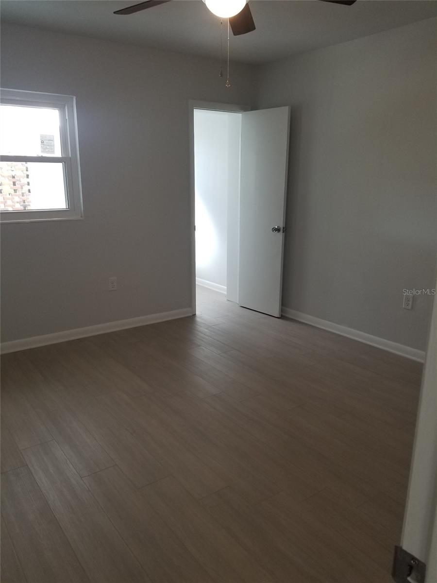 Image 5 of 13 For 769 Avenue Q Se