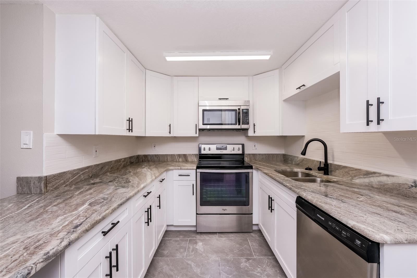 Image 7 of 16 For 10227 117th Terrace