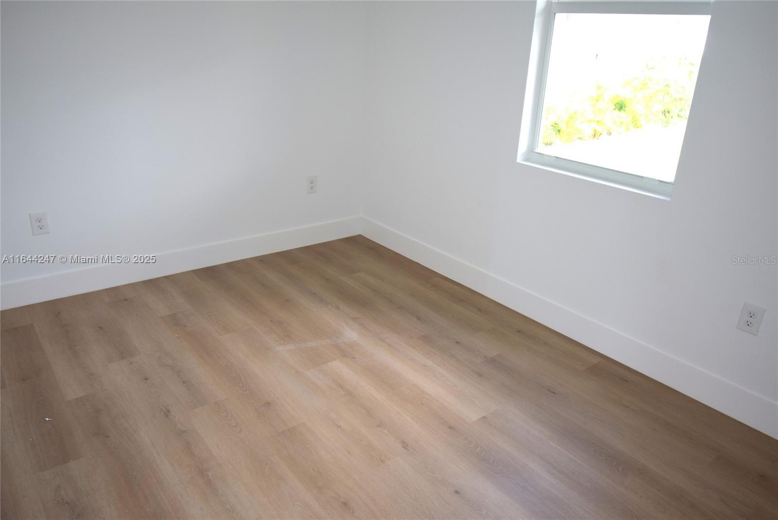 Image 12 of 20 For 3092 Crowder Street