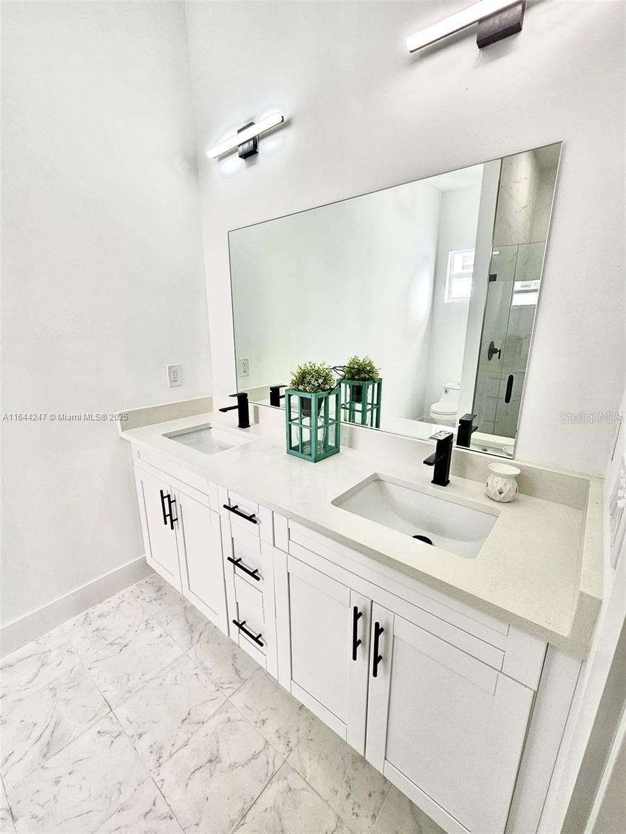 Image 13 of 20 For 3092 Crowder Street