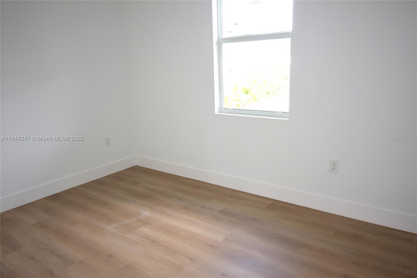Image 17 of 20 For 3092 Crowder Street