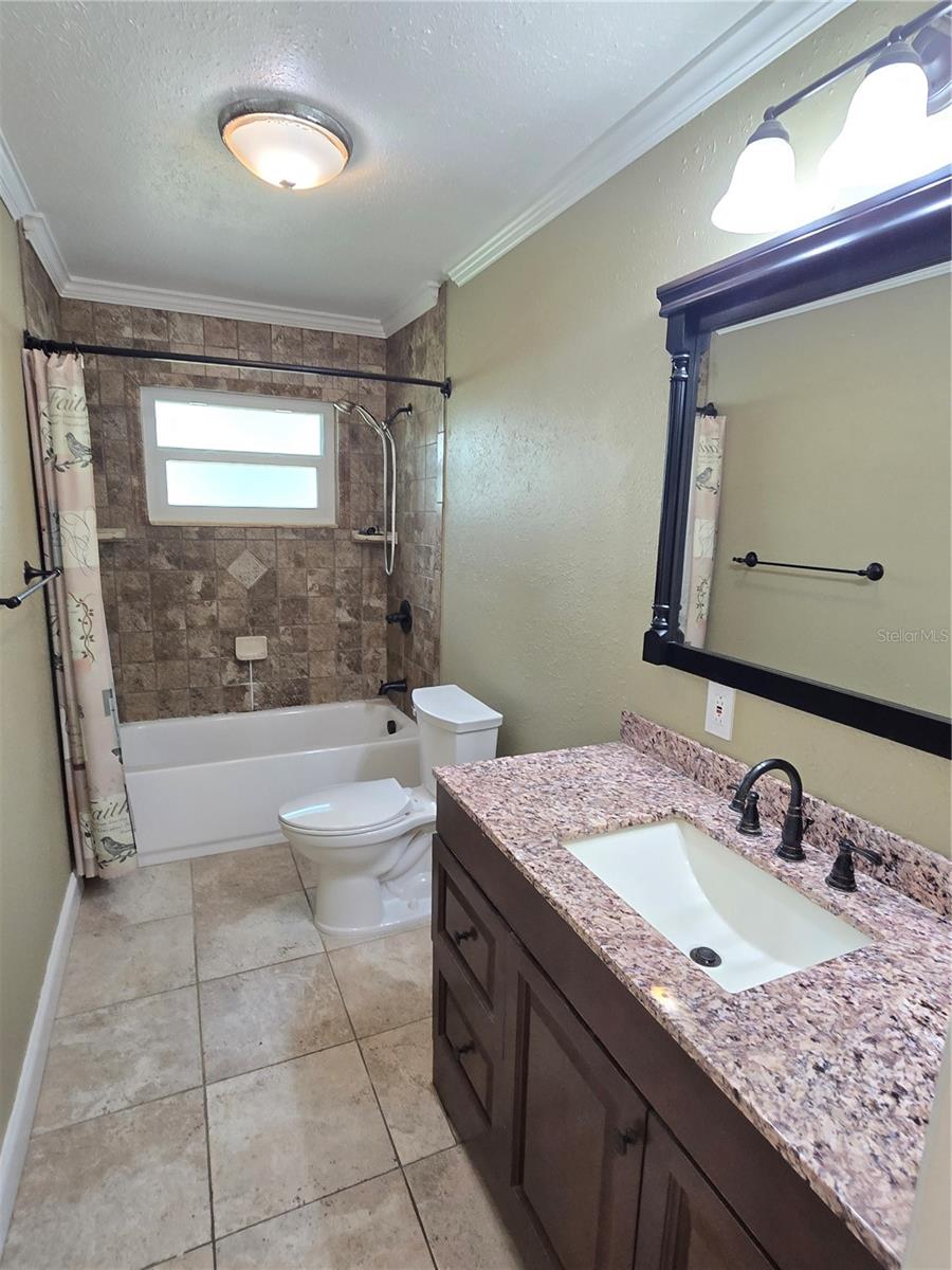 Image 22 of 38 For 217 Longleaf Court