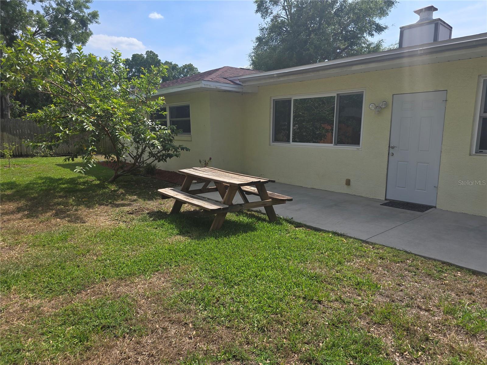 Image 32 of 38 For 217 Longleaf Court