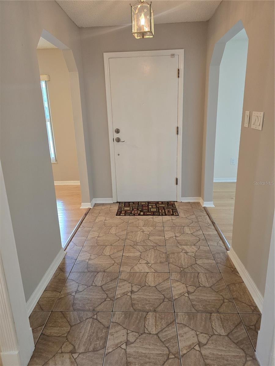 Image 4 of 38 For 217 Longleaf Court