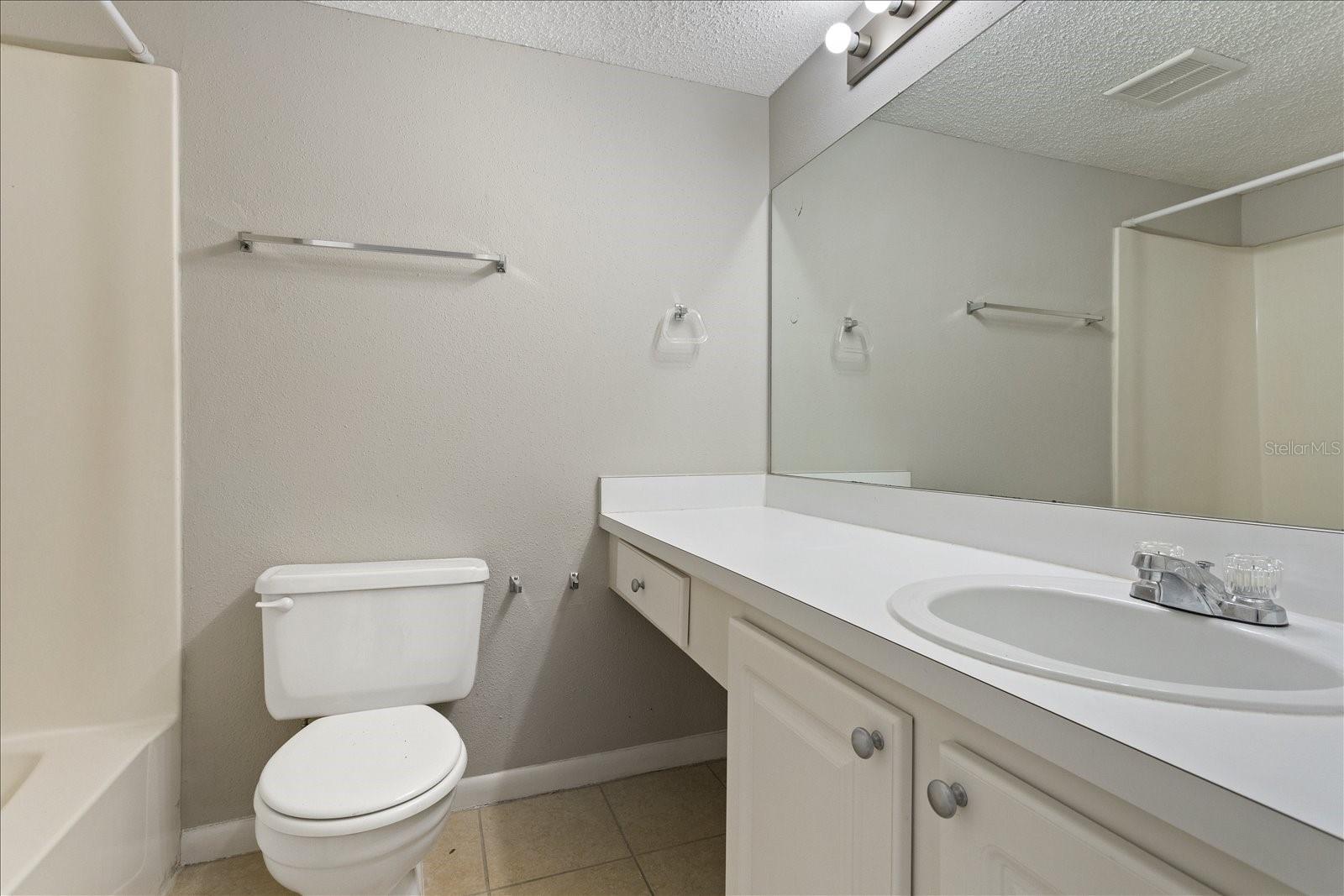 Image 11 of 25 For 115 Oyster Bay Circle 320