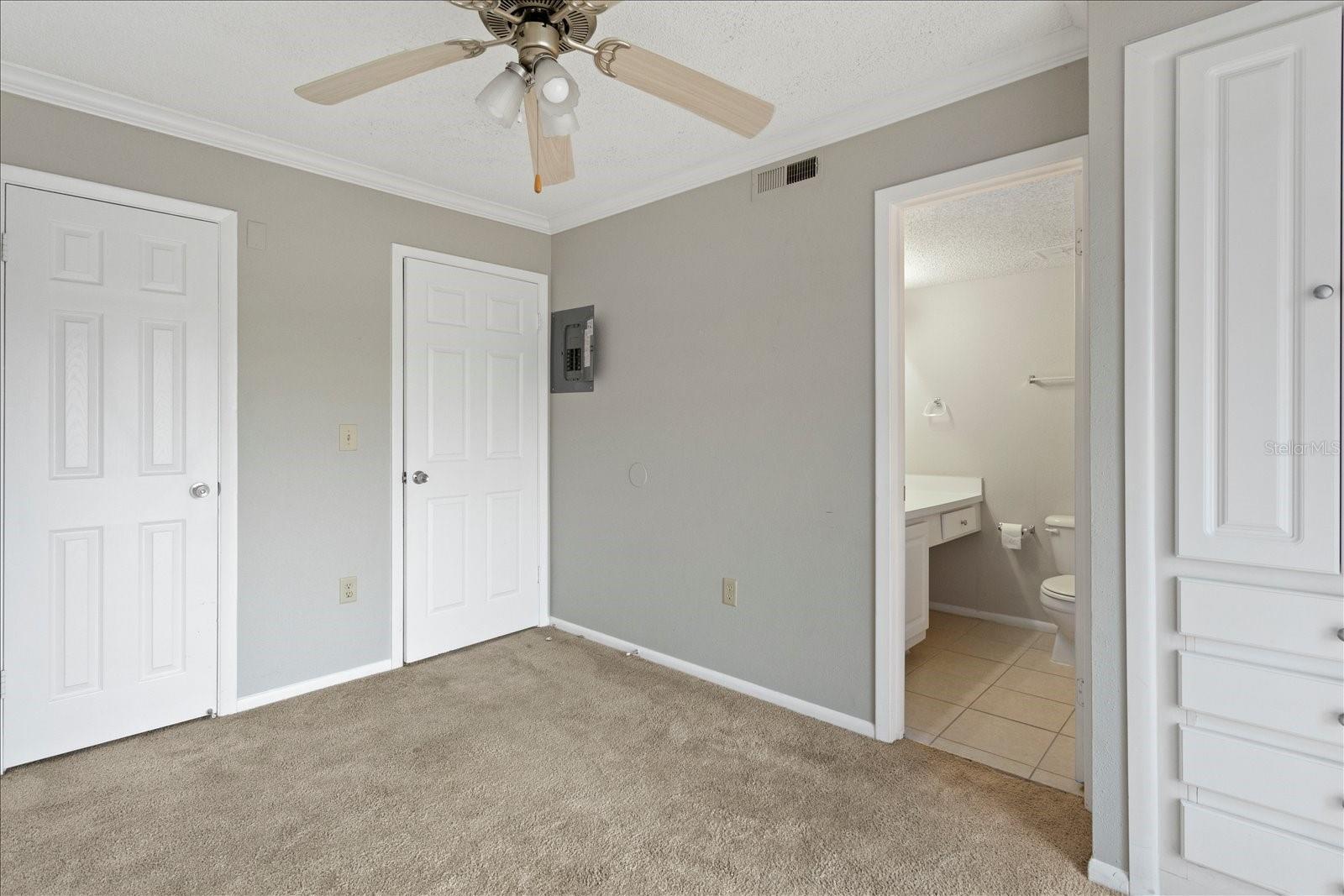 Image 12 of 25 For 115 Oyster Bay Circle 320