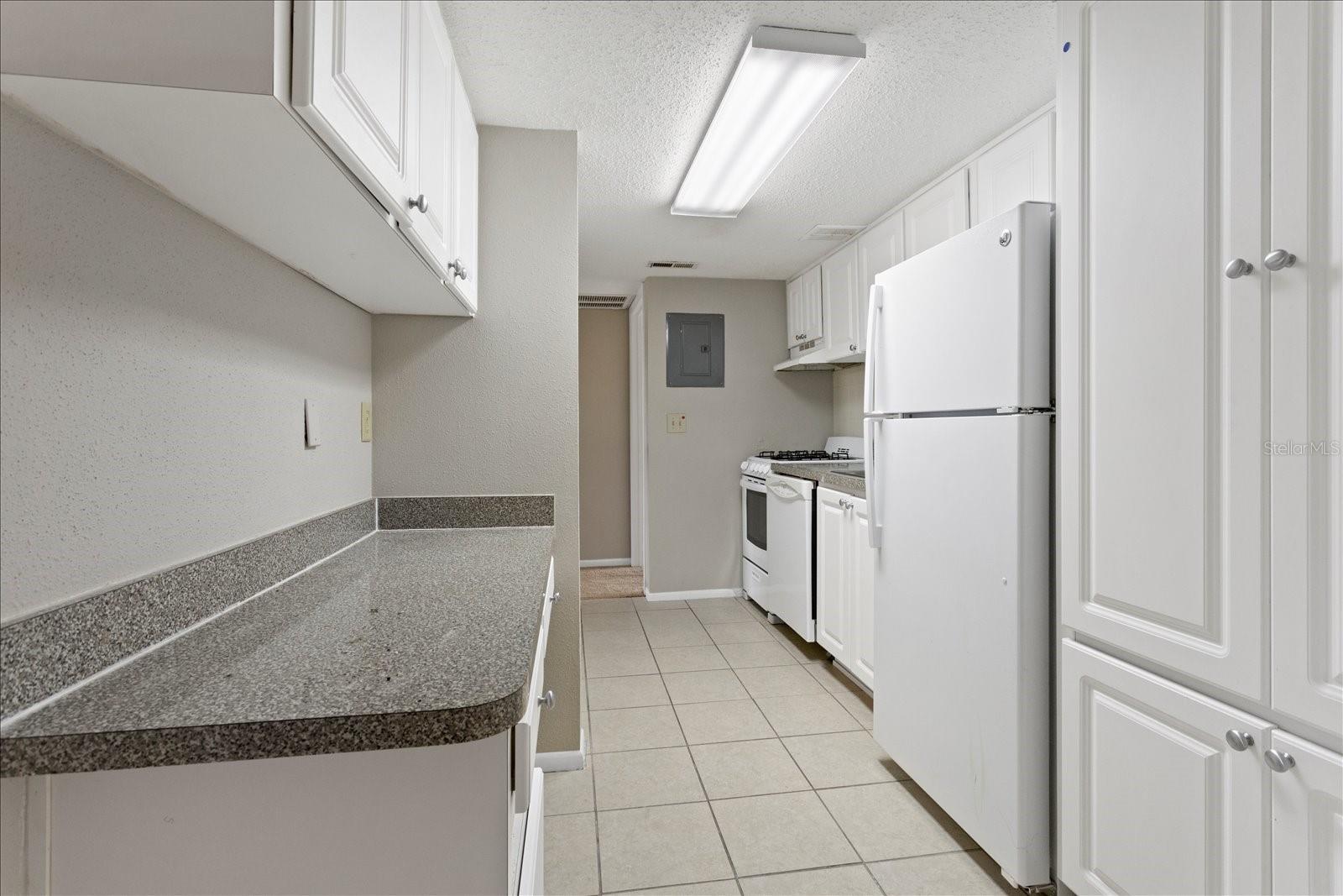 Image 7 of 25 For 115 Oyster Bay Circle 320