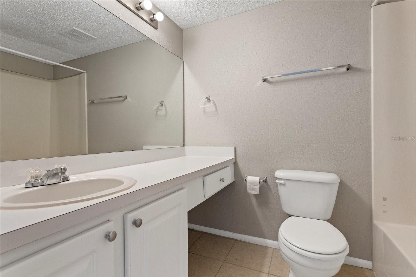 Image 9 of 25 For 115 Oyster Bay Circle 320