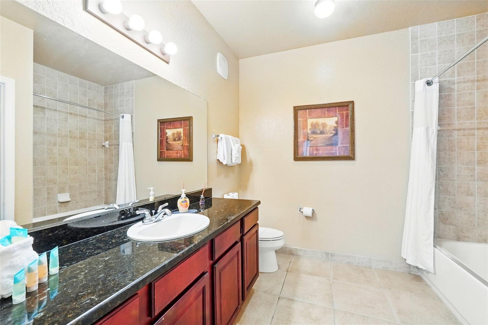 Image 18 of 36 For 1351 Tuscan Ter  8107
