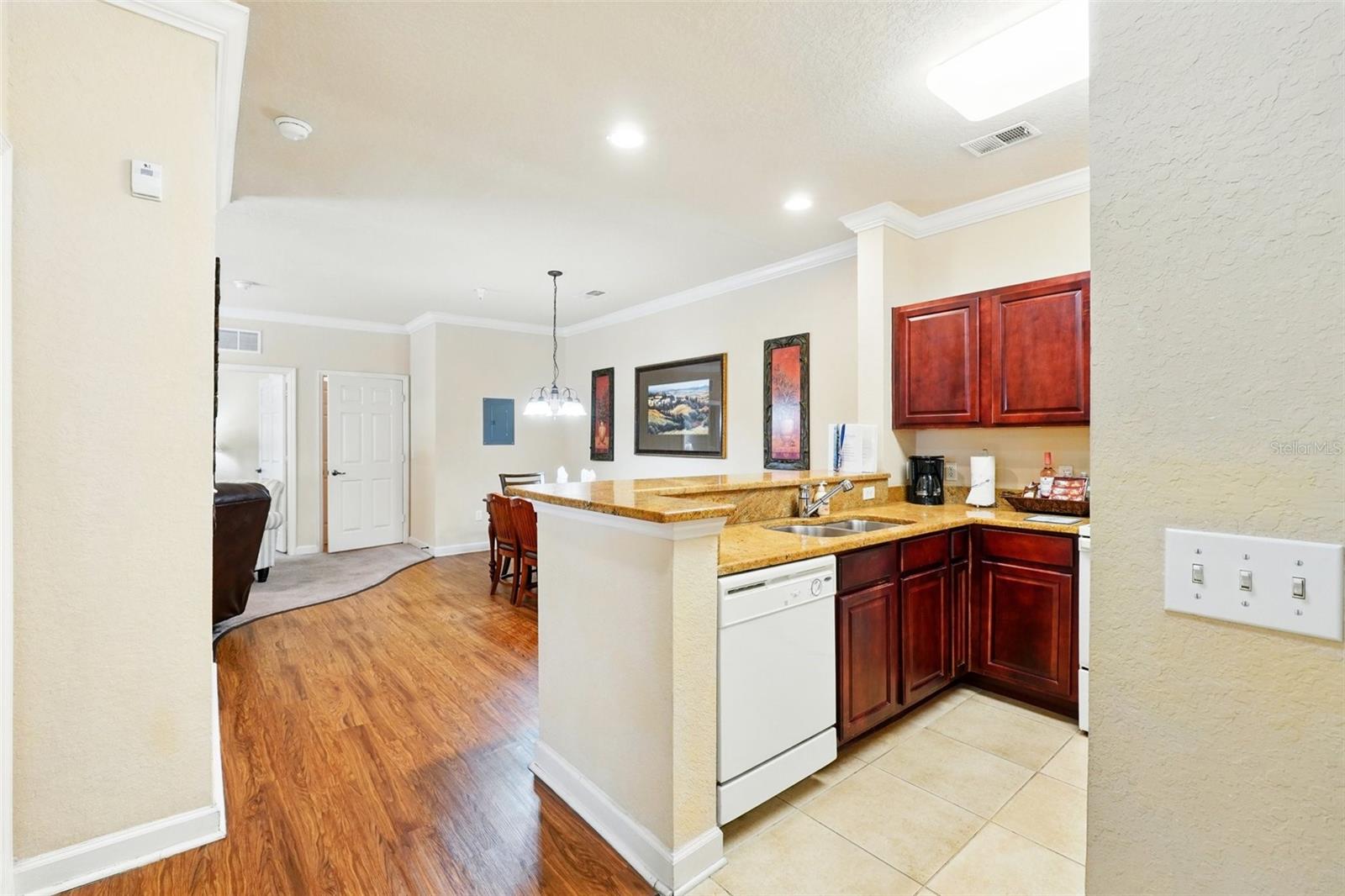 Image 3 of 36 For 1351 Tuscan Ter  8107